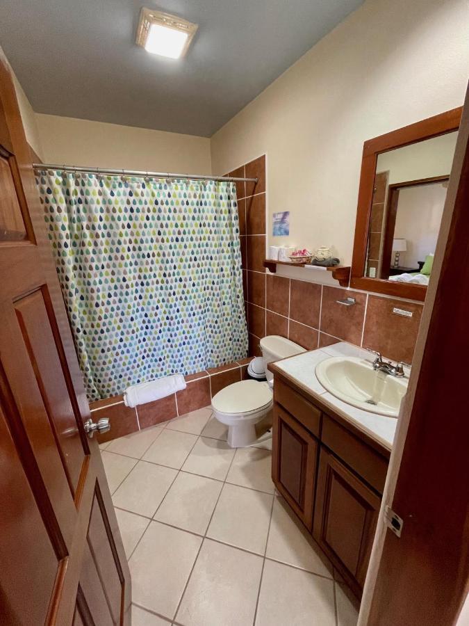 קיי קולקר Pura Vida Inn מראה חיצוני תמונה