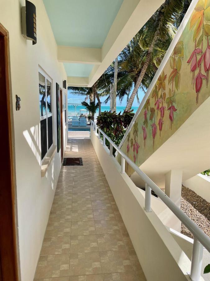 קיי קולקר Pura Vida Inn מראה חיצוני תמונה